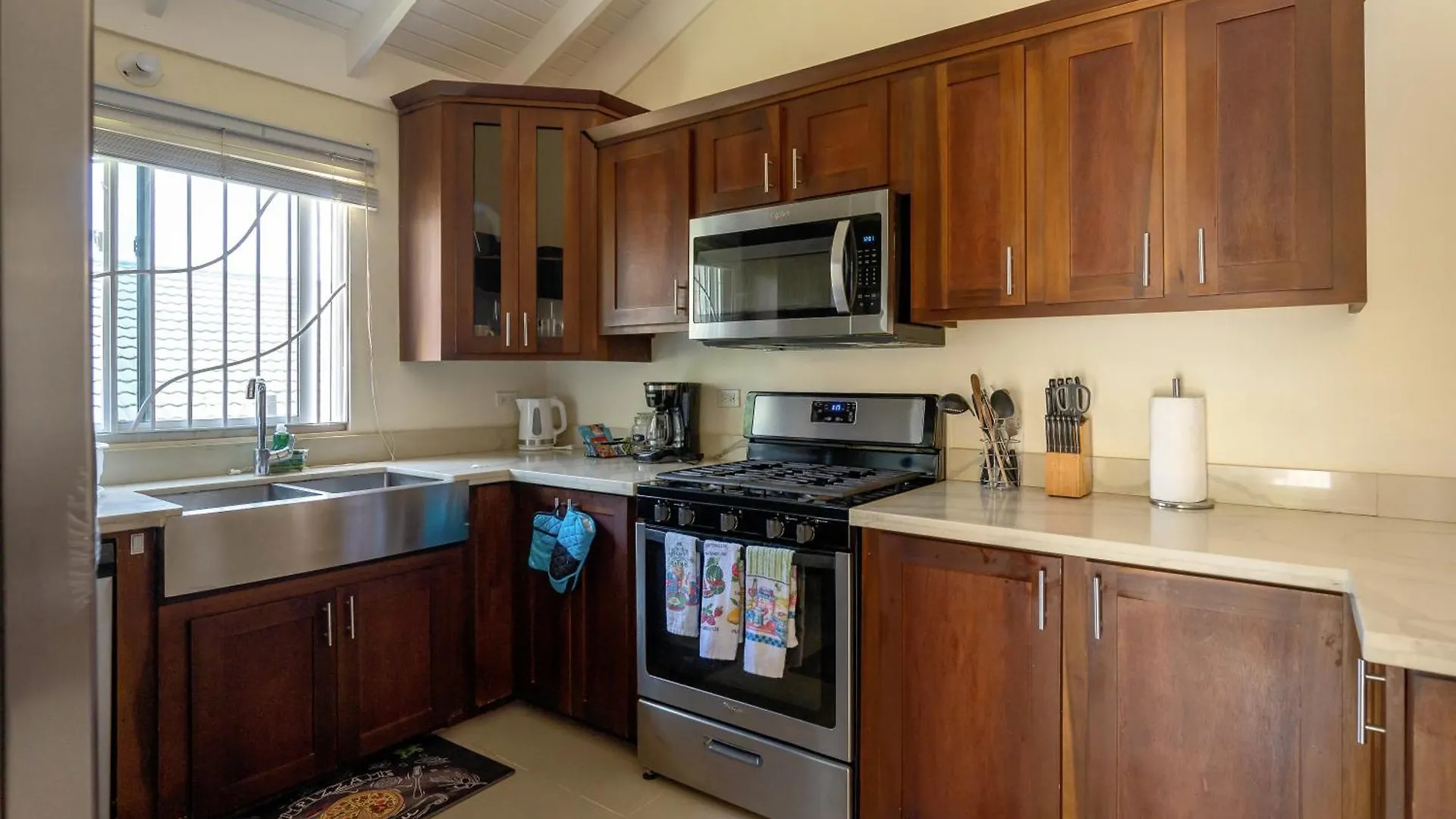 Curate Cottage, Ocho Rios